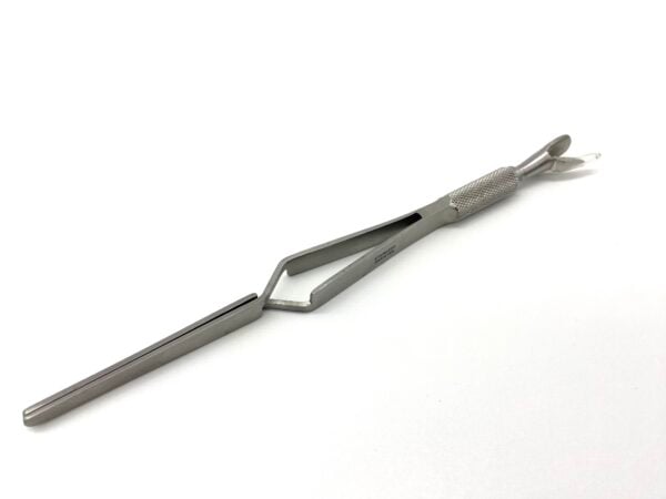 3 in 1 Nail Tool - Image 2